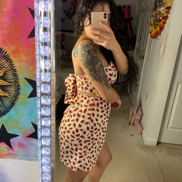 Unique Romper - Picture 3 of 8